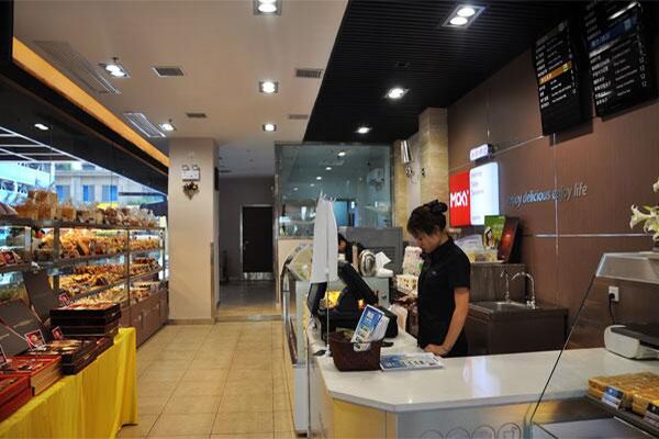 Kontech intelligent advertising machine is applied to Miqi cake shop