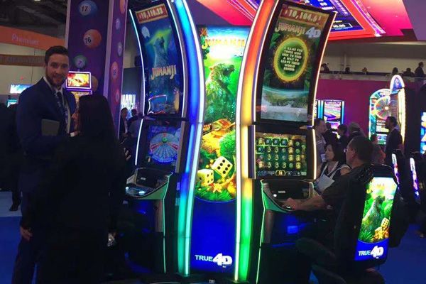 Kontech Curved Display Dedicate in Casino market